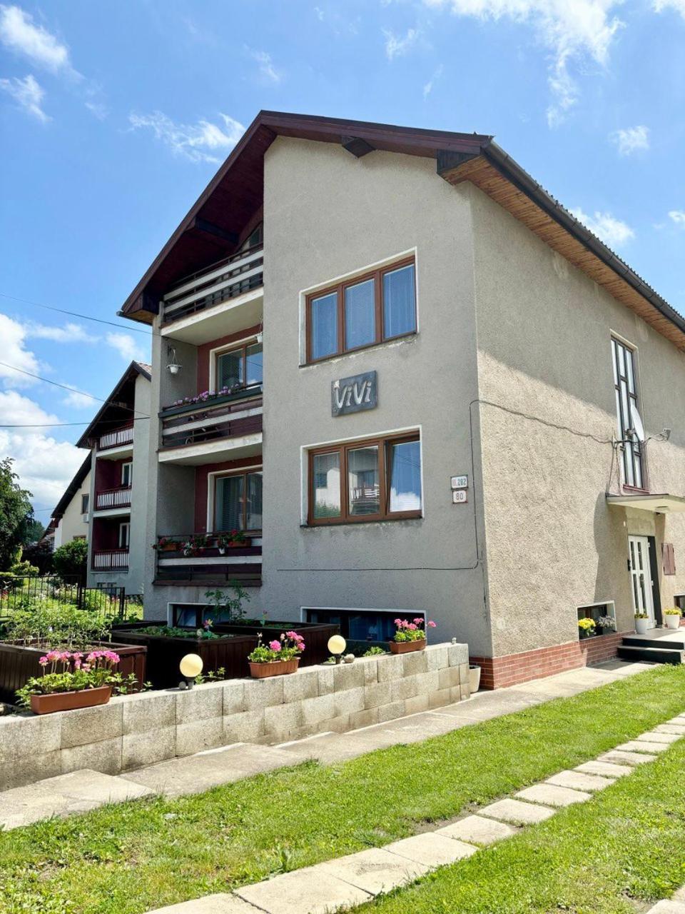 Vivi Apartments Liptovsky Mikulas Exterior photo
